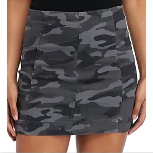 Jolt Gray Pencil Mini Skirt - Picture 1 of 4